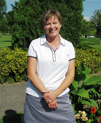 Sally Twelves - 2016 18 Hole Club Champion Sally Twelves - 2016 18 Hole Club Champion